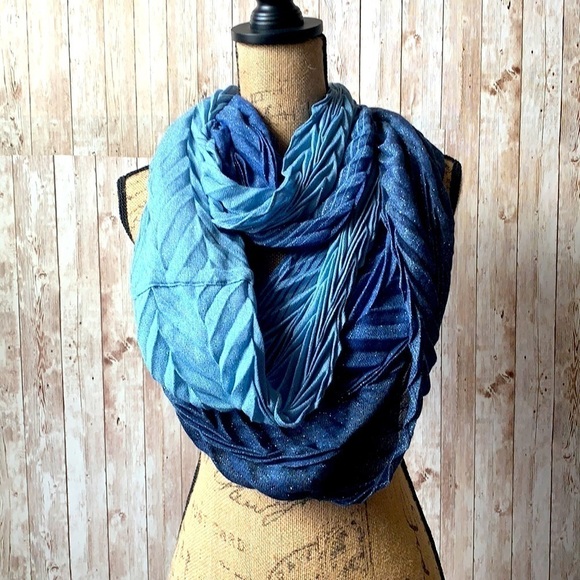 LOOP Scarf Blue Ombré - Picture 1 of 4